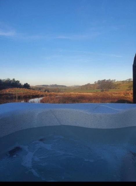 Pond View Pod 1 With Outdoor Hot Tub - Fife - Loch Leven - Lomond Hills Villa Kelty Eksteriør bilde